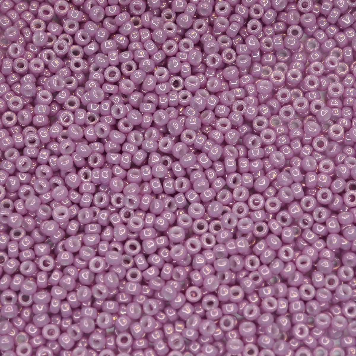 8.2g Rocailles Miyuki Seed Beads - 15/0 - Opaque Dark Orchid Luster (1867)