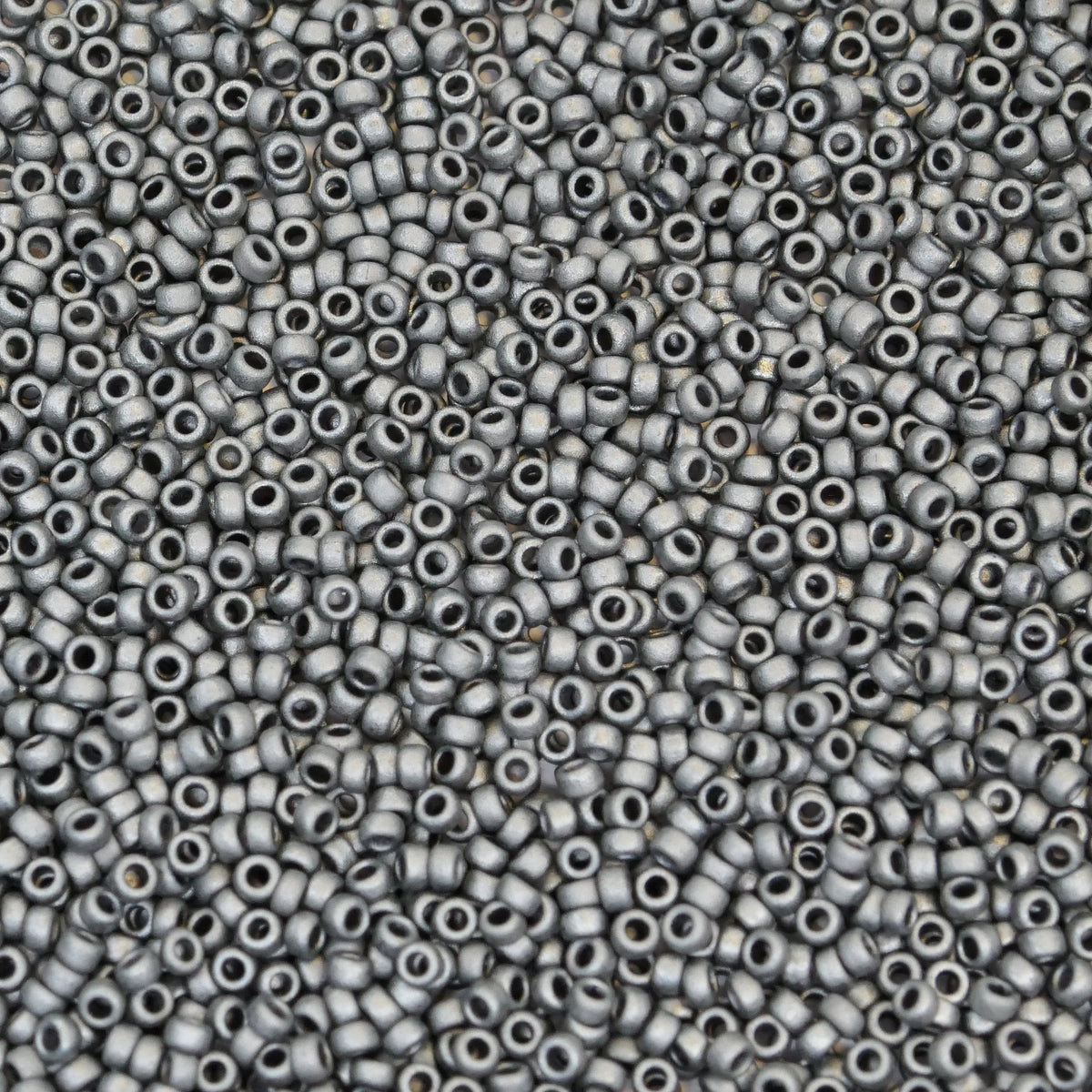 8.2g Rocailles Miyuki Seed Beads - 15/0 - Matte Dark Grey (2065)