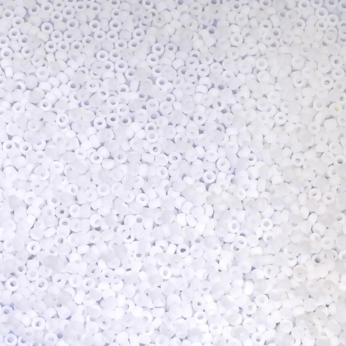 8.2g Rocailles Miyuki Seed Beads - 15/0 - Matte White (402F)